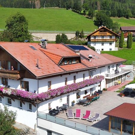 Pension Wirt Am Bach Terento Extérieur photo